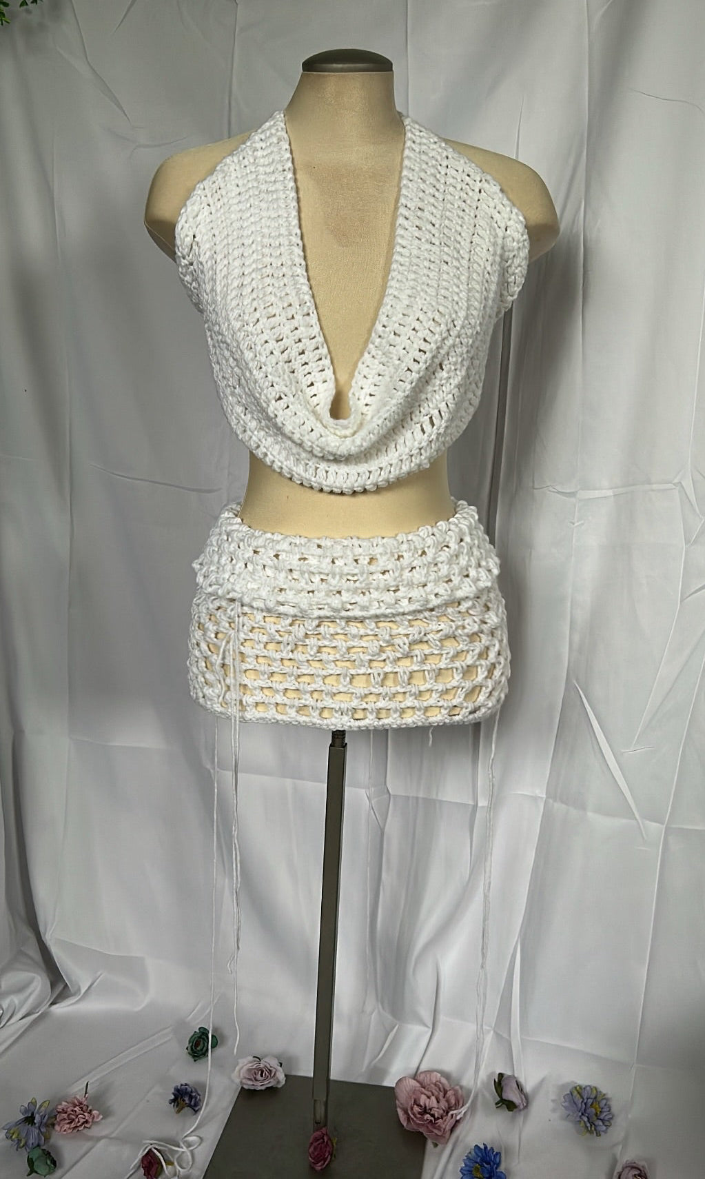 “Dova” two piece set in white